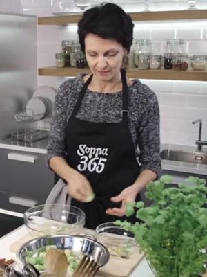 68 - Ruusukaalicurry ja puolukkakefiiri