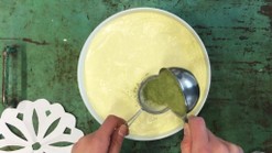 Soppa365: matcha-tiramisun kaunis koristelu