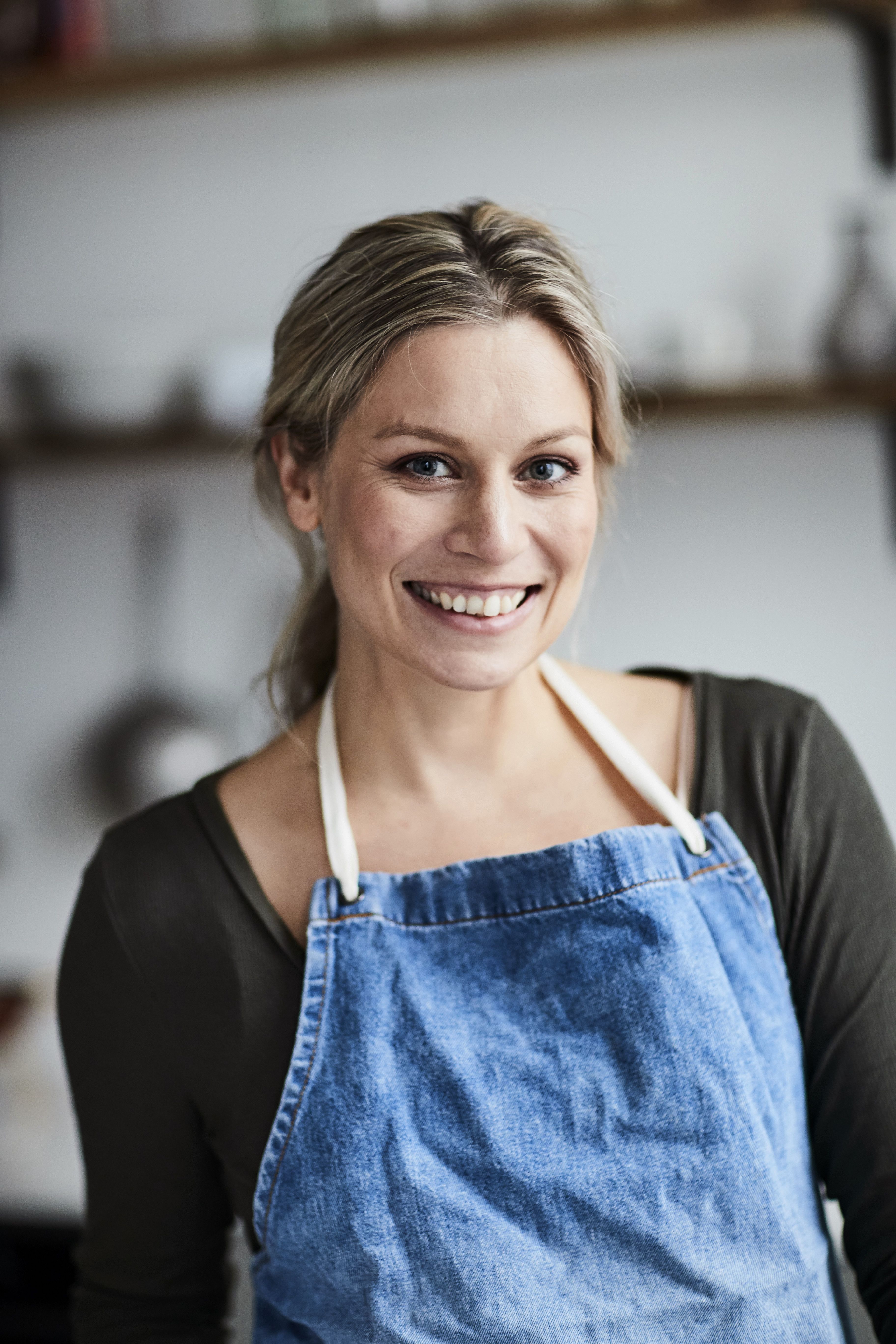 Suosittu ruokavaikuttaja Meri-Tuuli Väntsi ihastui Apetinan Paneer-juustoon: ”Paneer-juustosta voi valmistaa toinen toistaan ihanampia vegeruokia."