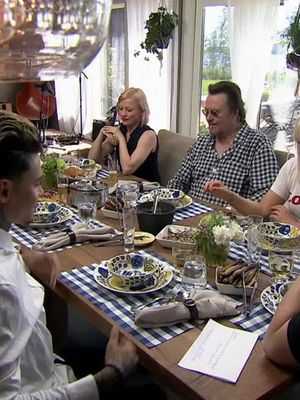 Lauri Tähkän perheessä herkutellaan pavlovalla – herkku nimettiin Tähkän tyttären mukaan 