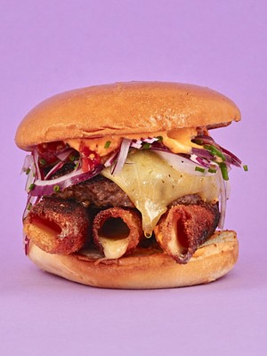 Burgerimies Euroopassa - Alppiburgeri